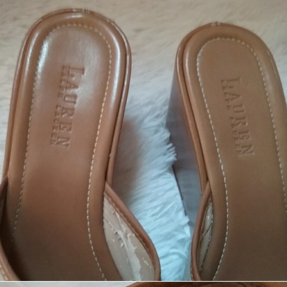 Vintage Lauren Ralph Lauren Mckayla Monogram Wedges - Picture 5 of 8